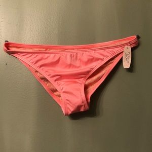 Coral VS bikini bottoms!!